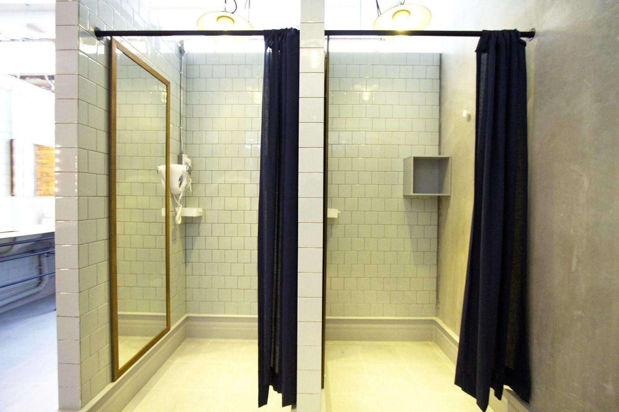 Oneday Hostel Sukhumvit 26 Bangkok Buitenkant foto