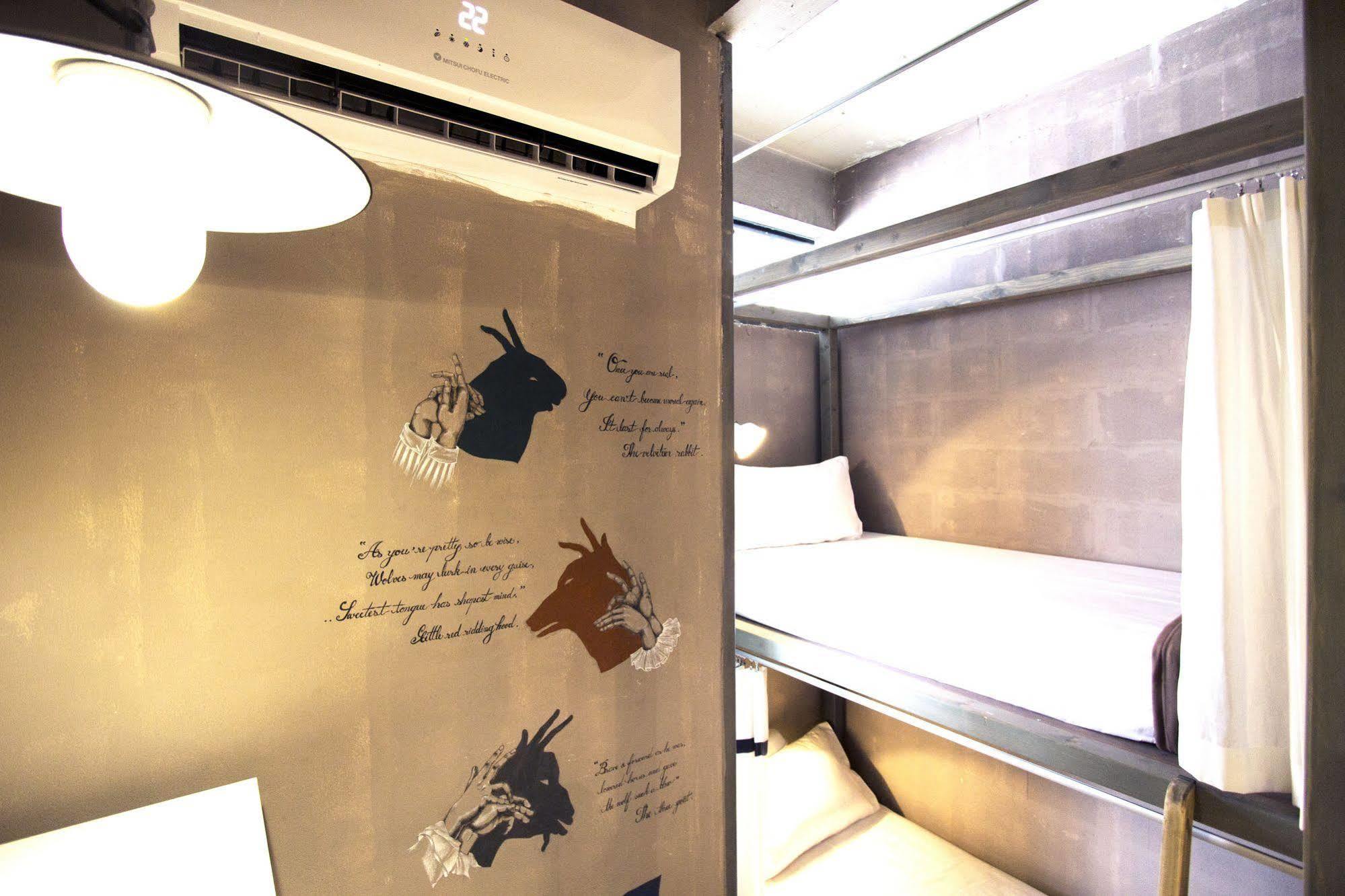 Oneday Hostel Sukhumvit 26 Bangkok Buitenkant foto
